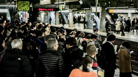 大阪駅 待ち合わせ場所: なぜかいつも人が多いのはなぜ？